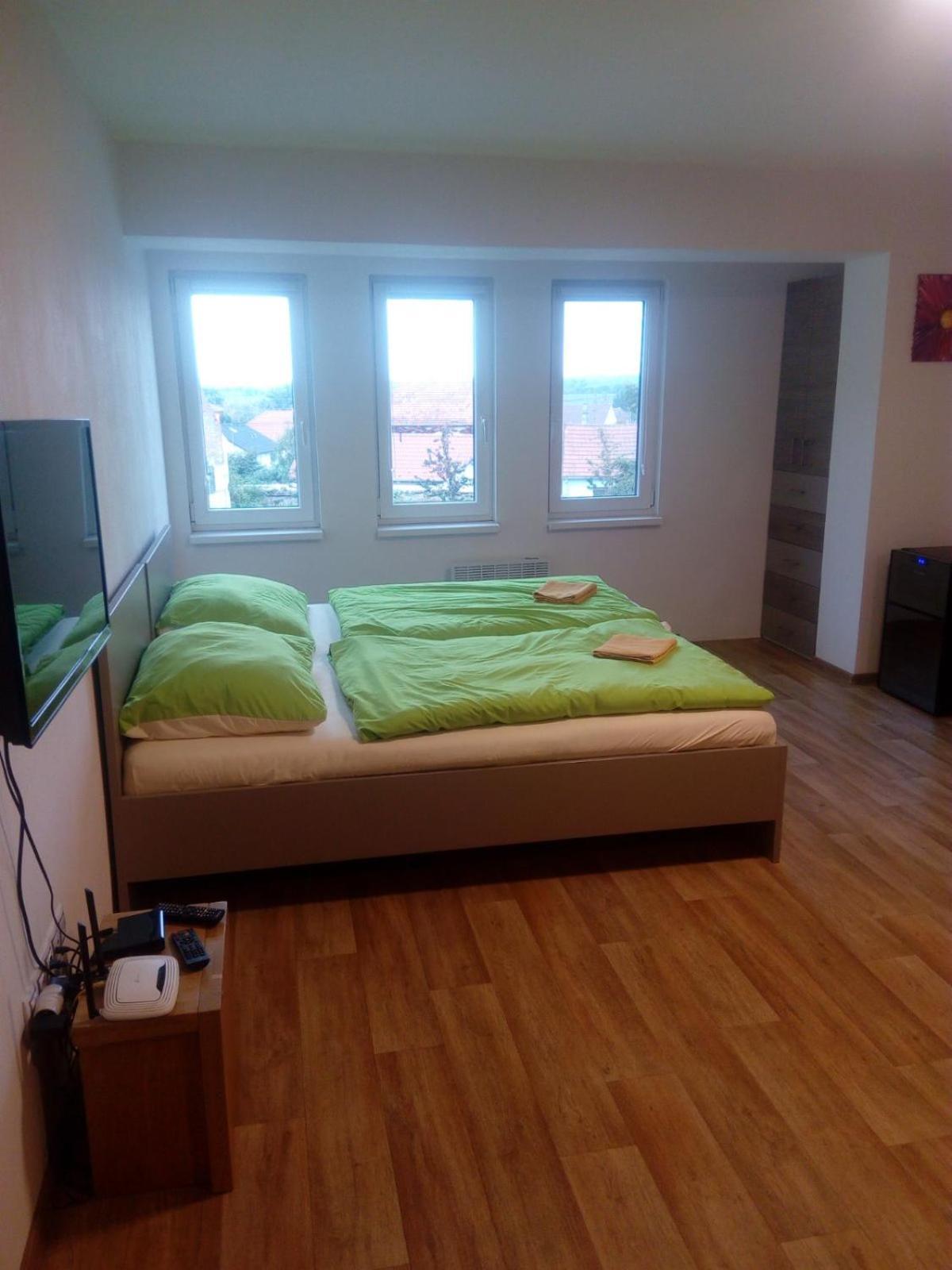 Apartman Pritluky - Zdenek Bukovsky Exterior photo